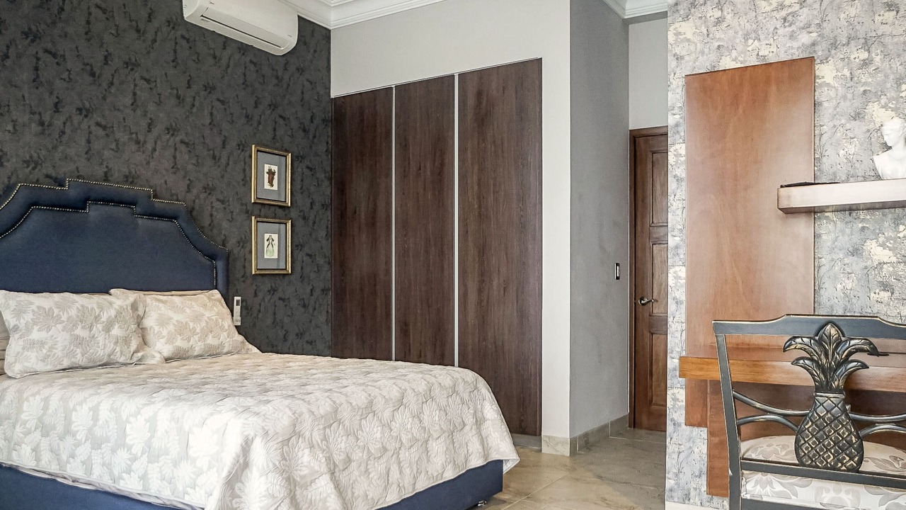 Photo of Bedroom in Leon