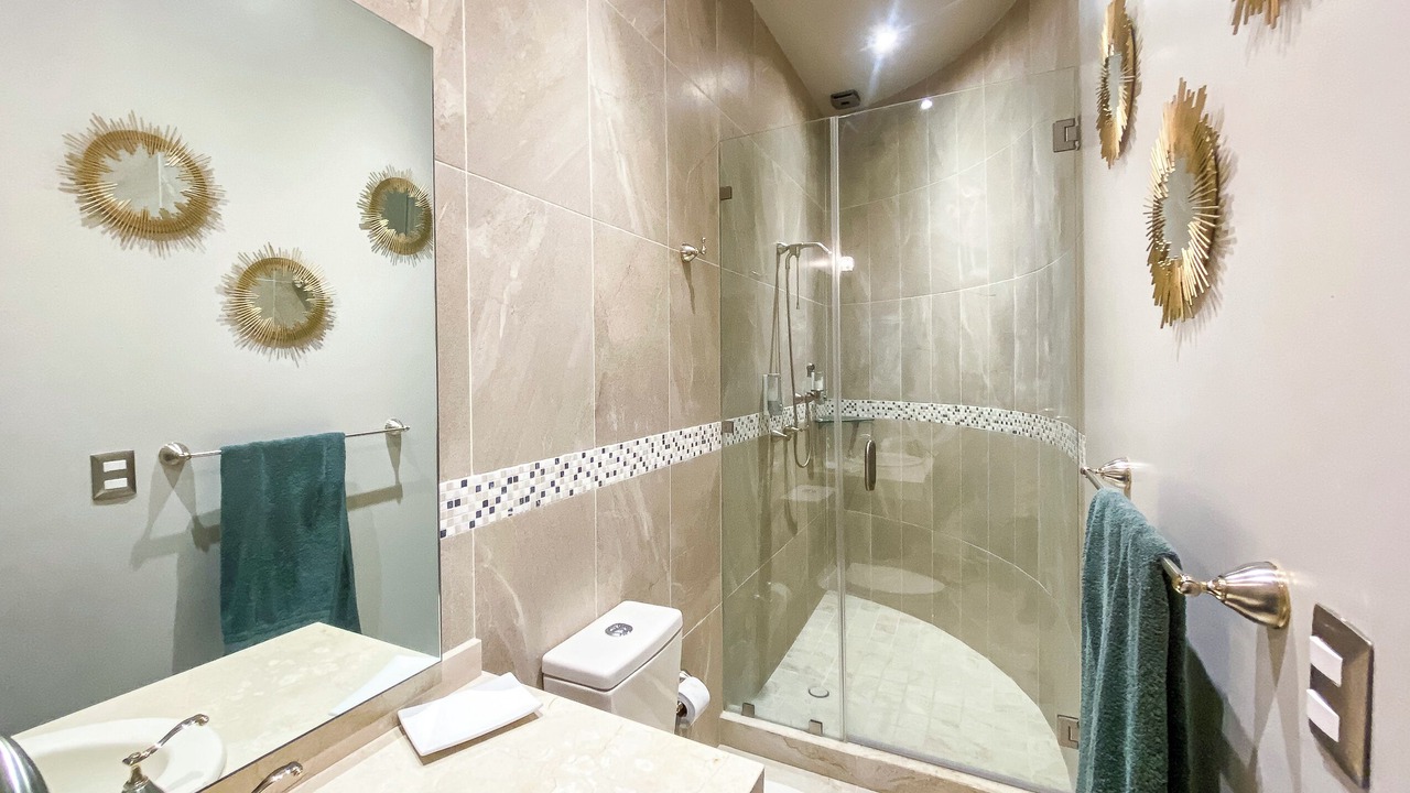 Photo of Bathroom in Leon