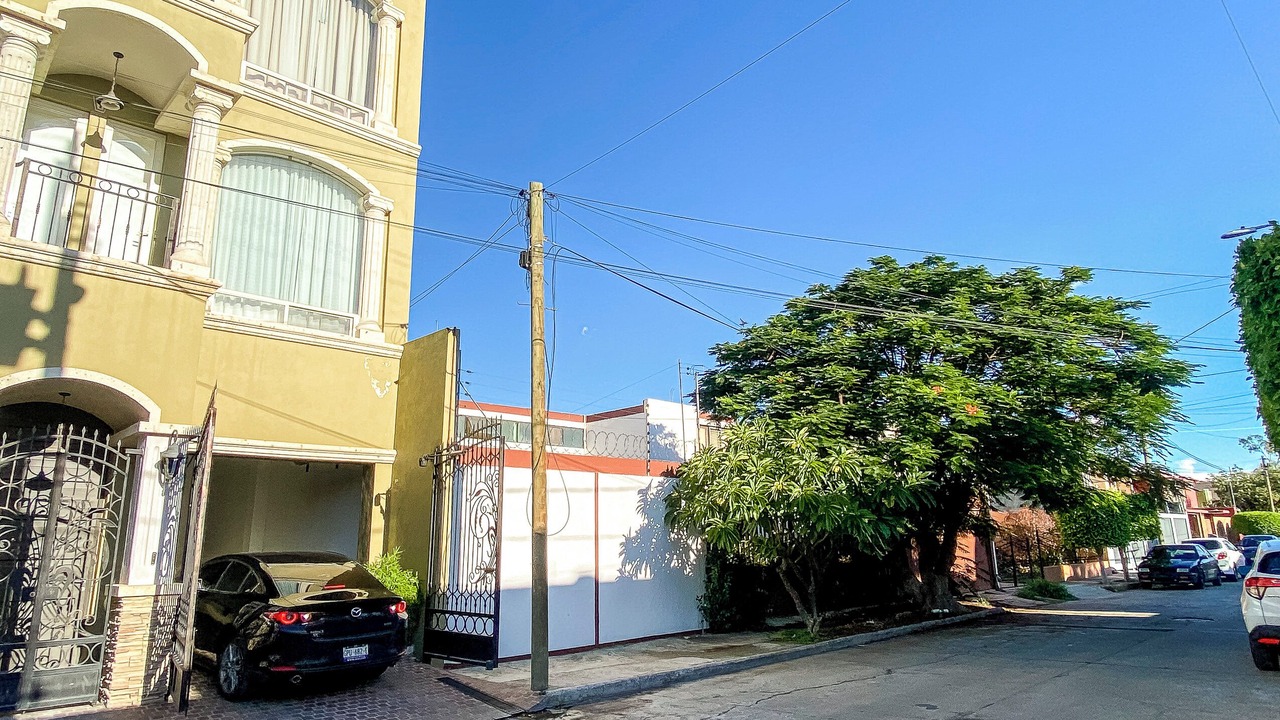 Photo of Outdoor in Leon