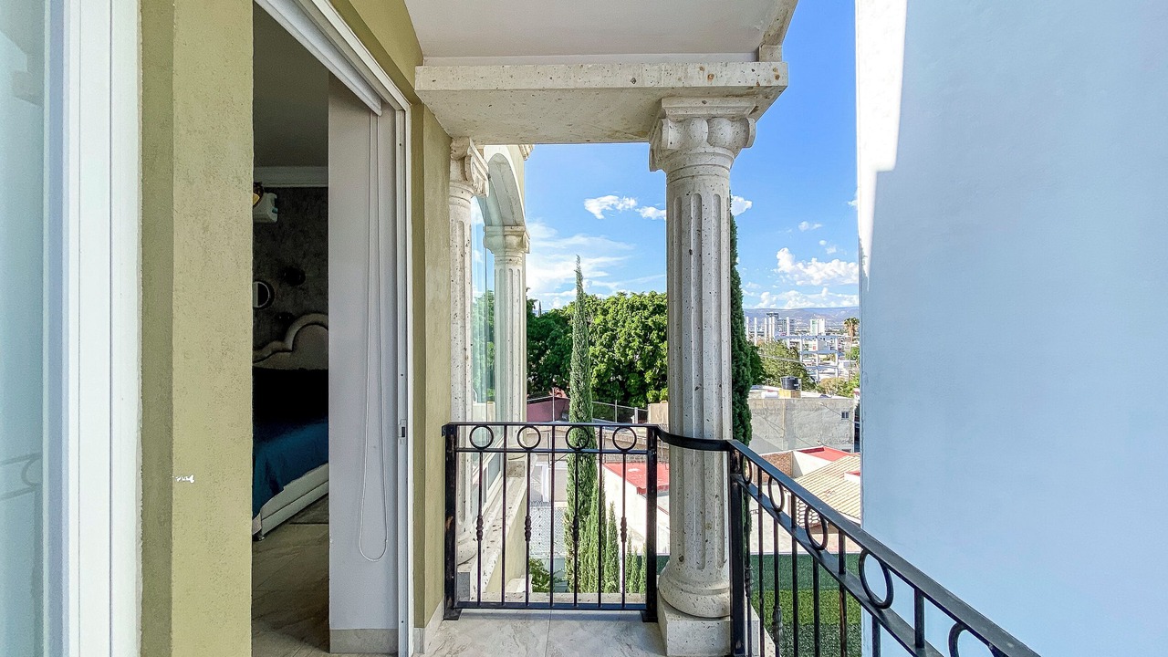Photo of Patio Balcony in Leon