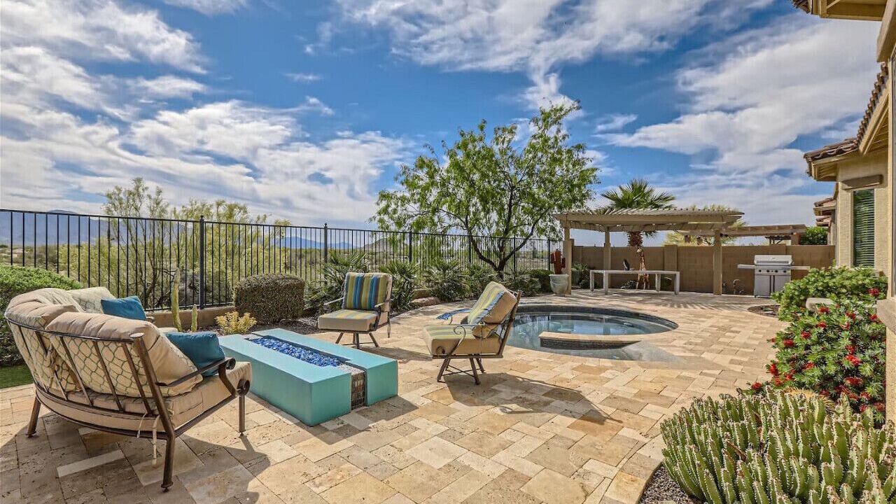 Photo of Outdoor in Montecito in Estrella