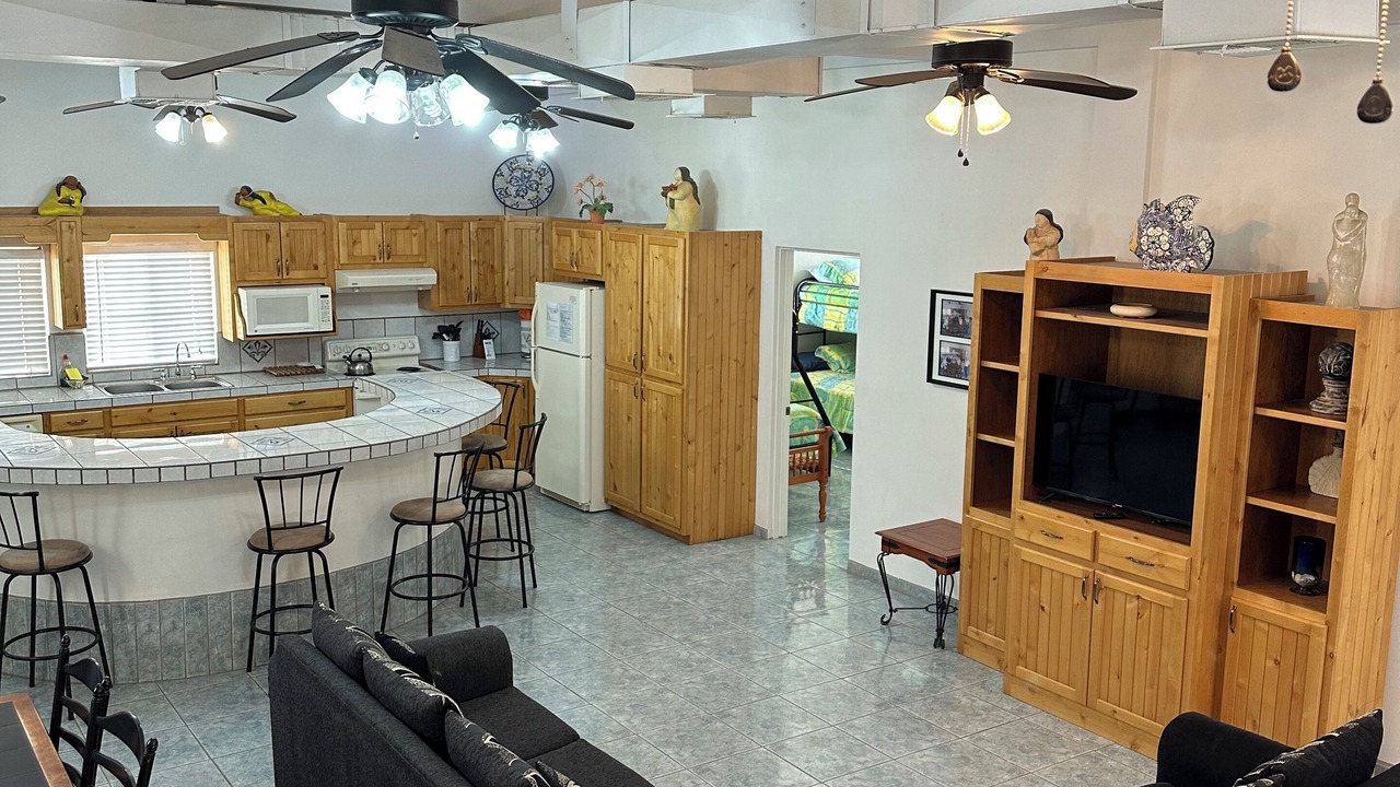 Photo of Livingroom in Cholla Bay