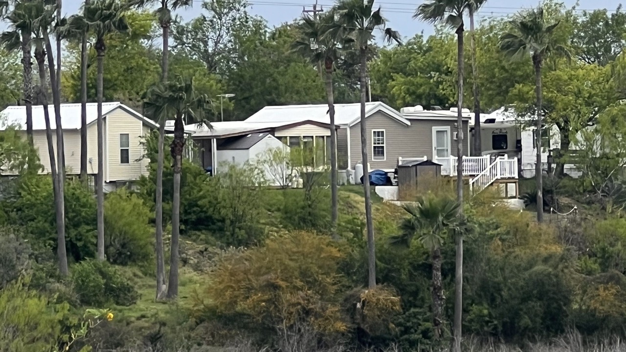 Photo of Others in Palmhurst