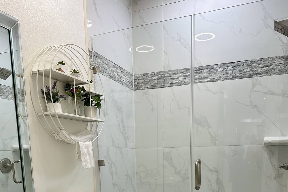 Photo of Bathroom in Brownsville