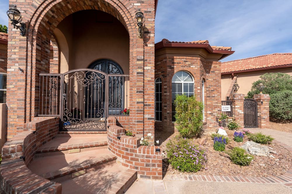 Photo of Outdoor in Desert View