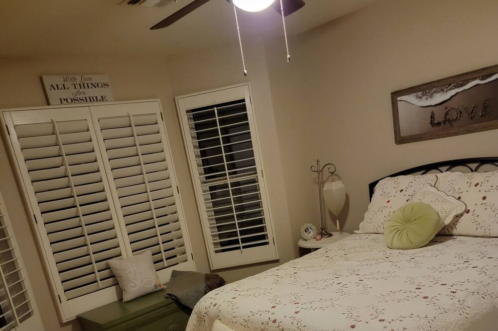 Photo of Bedroom in Tatum Ranch