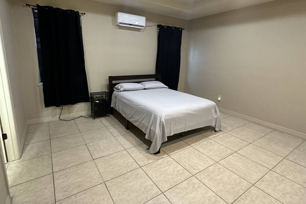 Photo of Bedroom in Mission