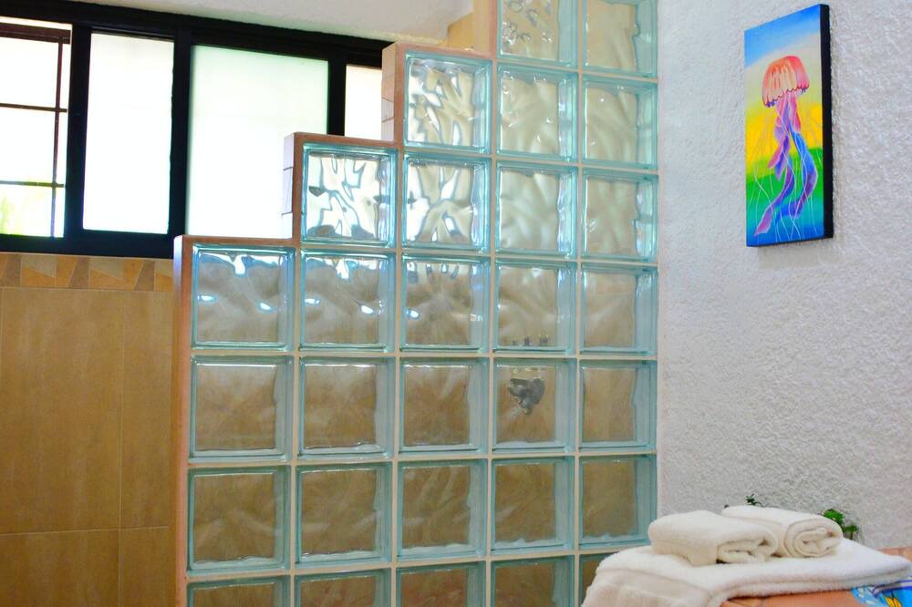 Photo of Bathroom in Colinas de Santiago