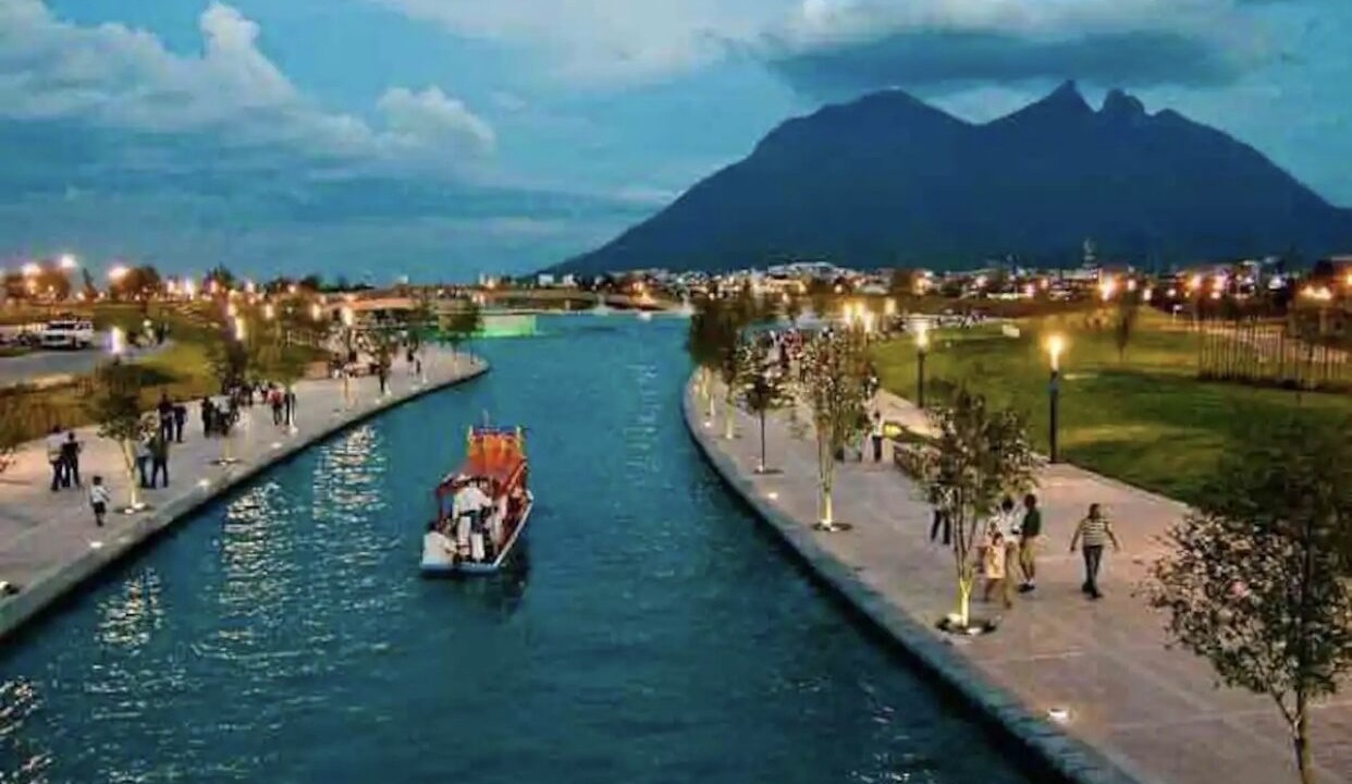 Photo of Outdoor in Monterrey Centro