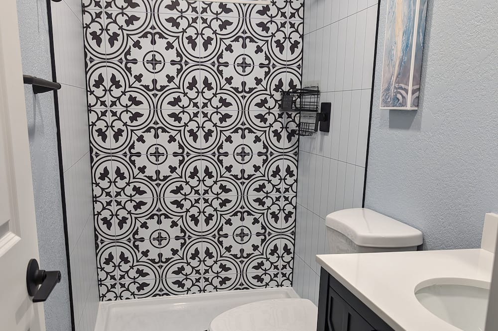 Photo of Bathroom in Coronado