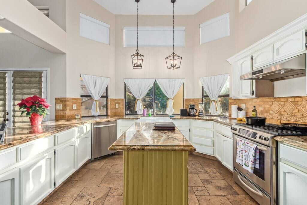 Photo of Kitchen in Saguaro Point