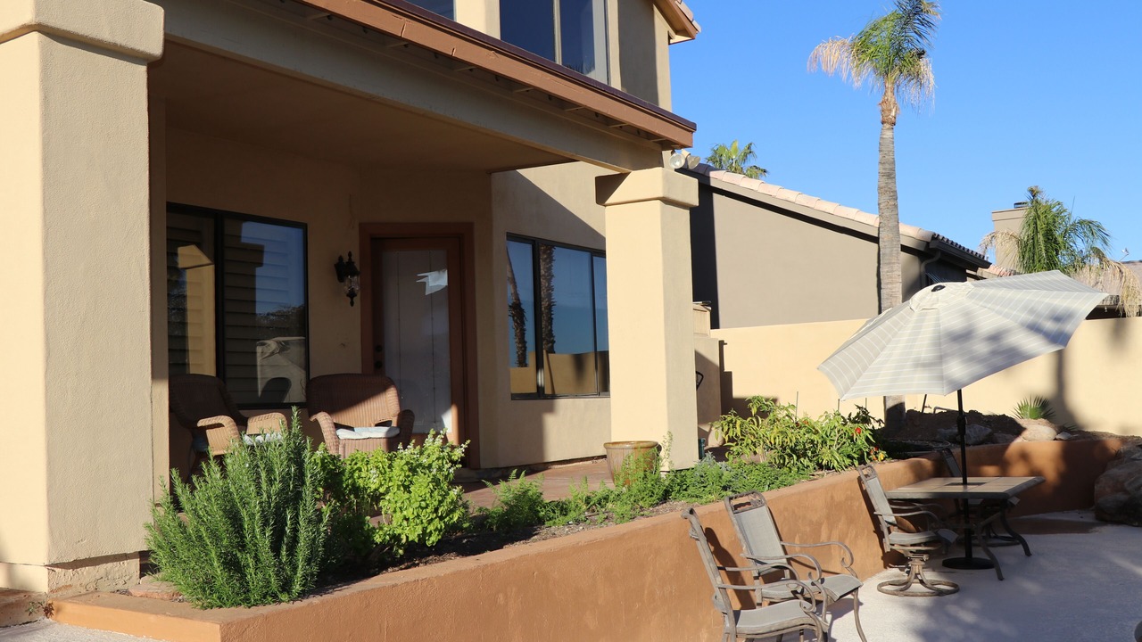 Photo of Patio Balcony in Saguaro Point