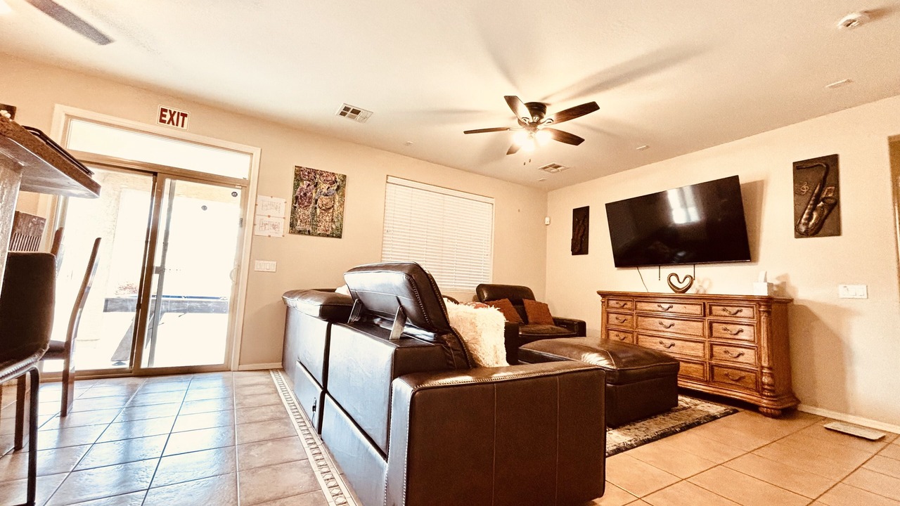 Photo of Livingroom in Laveen
