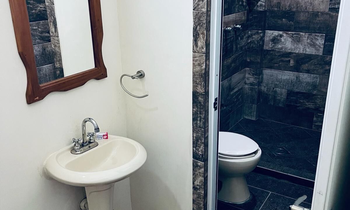 Photo of Bathroom in Aquismon