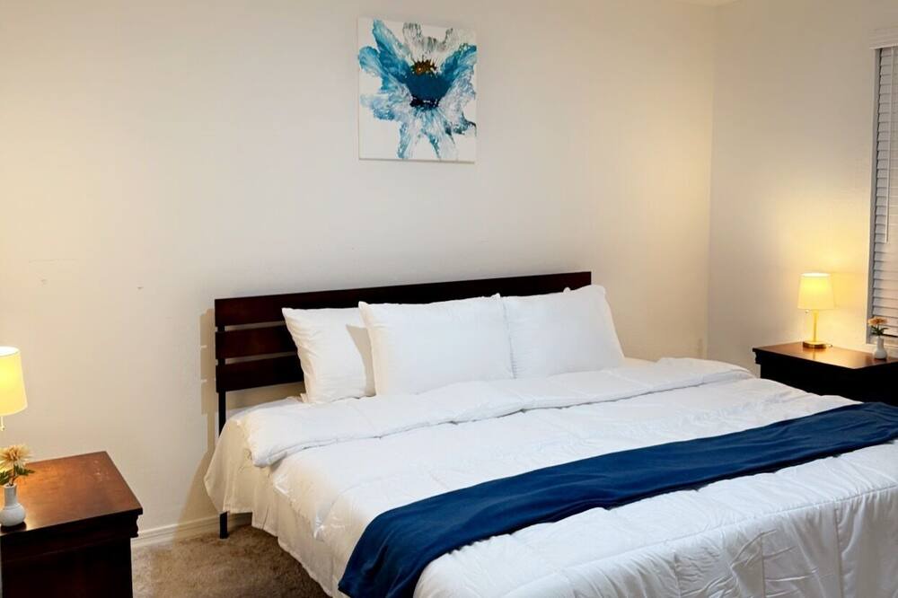 Photo of Bedroom in Estrella Village
