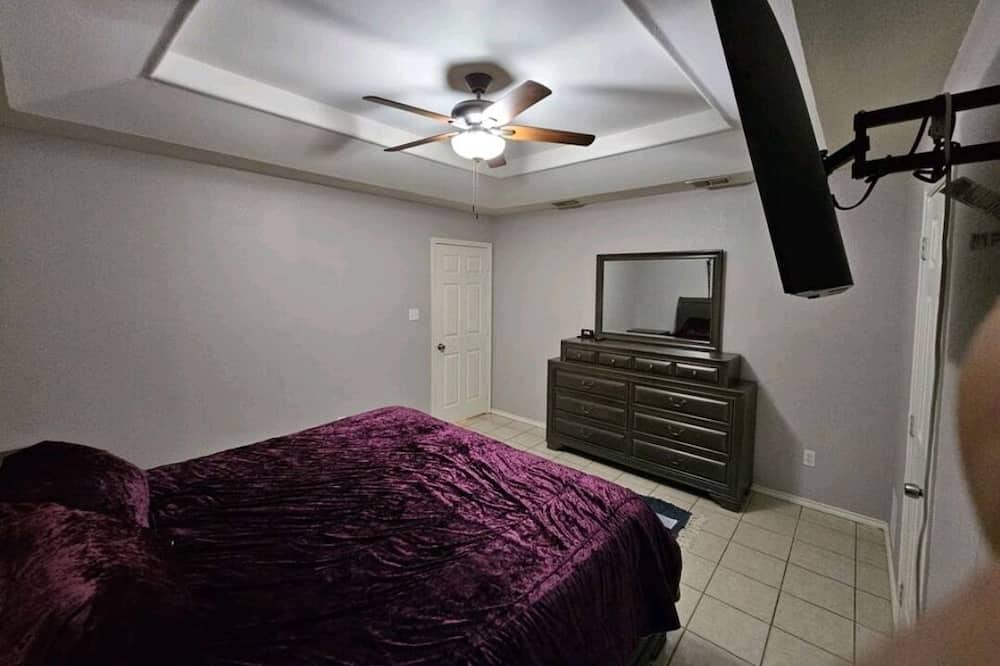 Photo of Bedroom in Mission