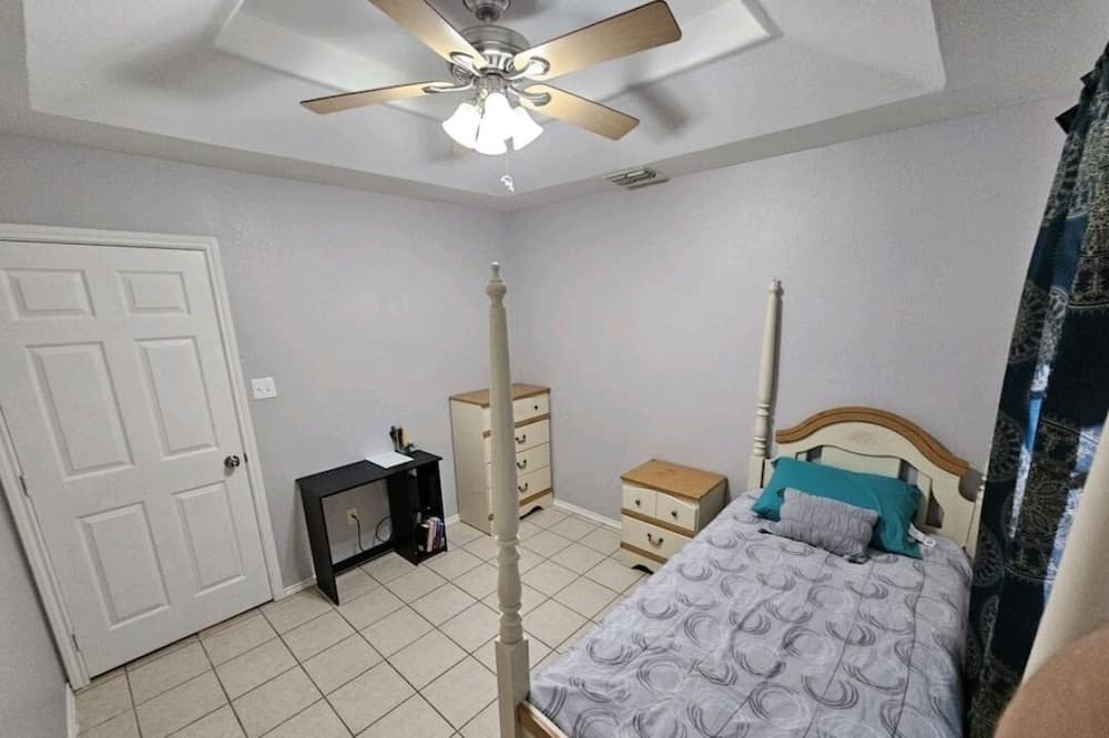 Photo of Bedroom in Mission