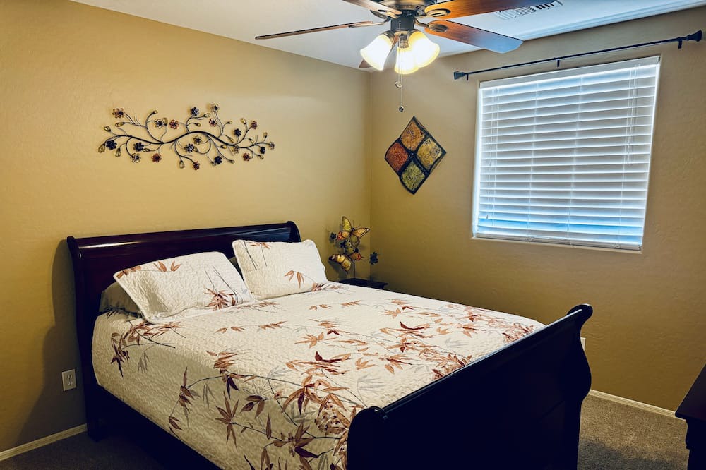 Photo of Bedroom in Surprise Farms