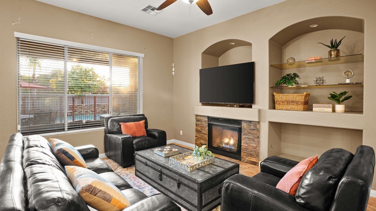 Photo of Livingroom in Rovey Farm Estates