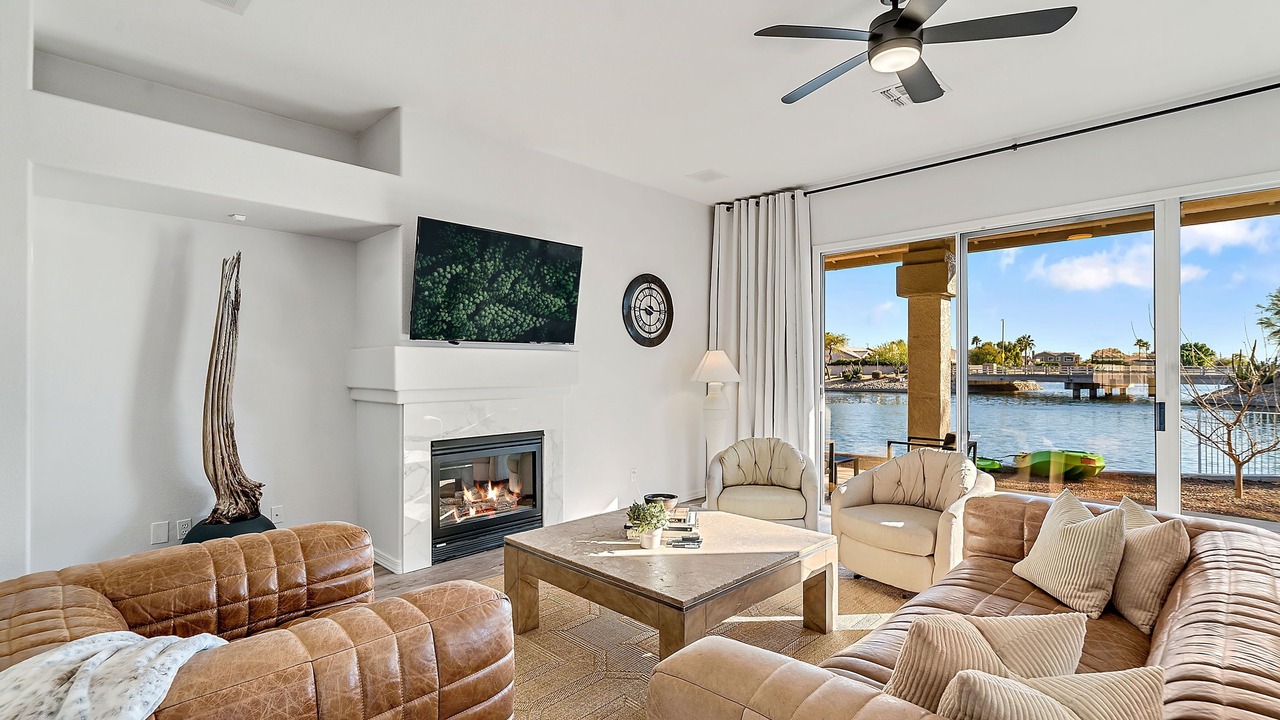 Photo of Livingroom in Arrowhead Lakes