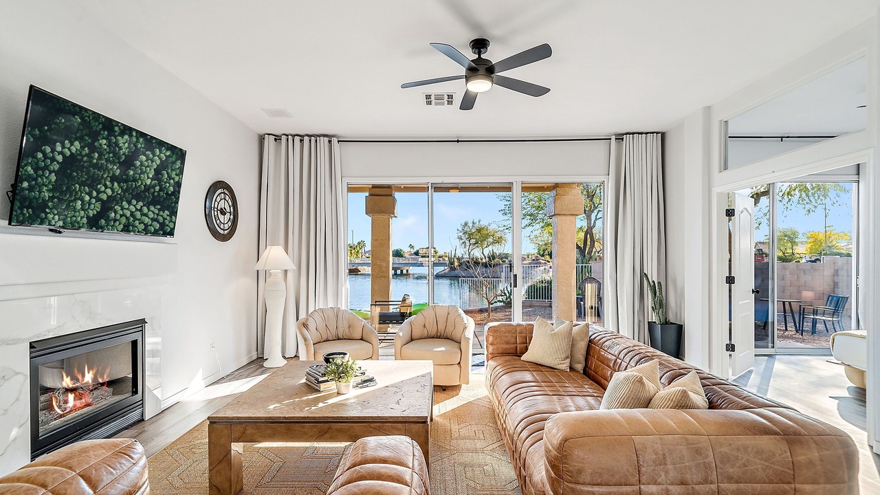 Photo of Livingroom in Arrowhead Lakes