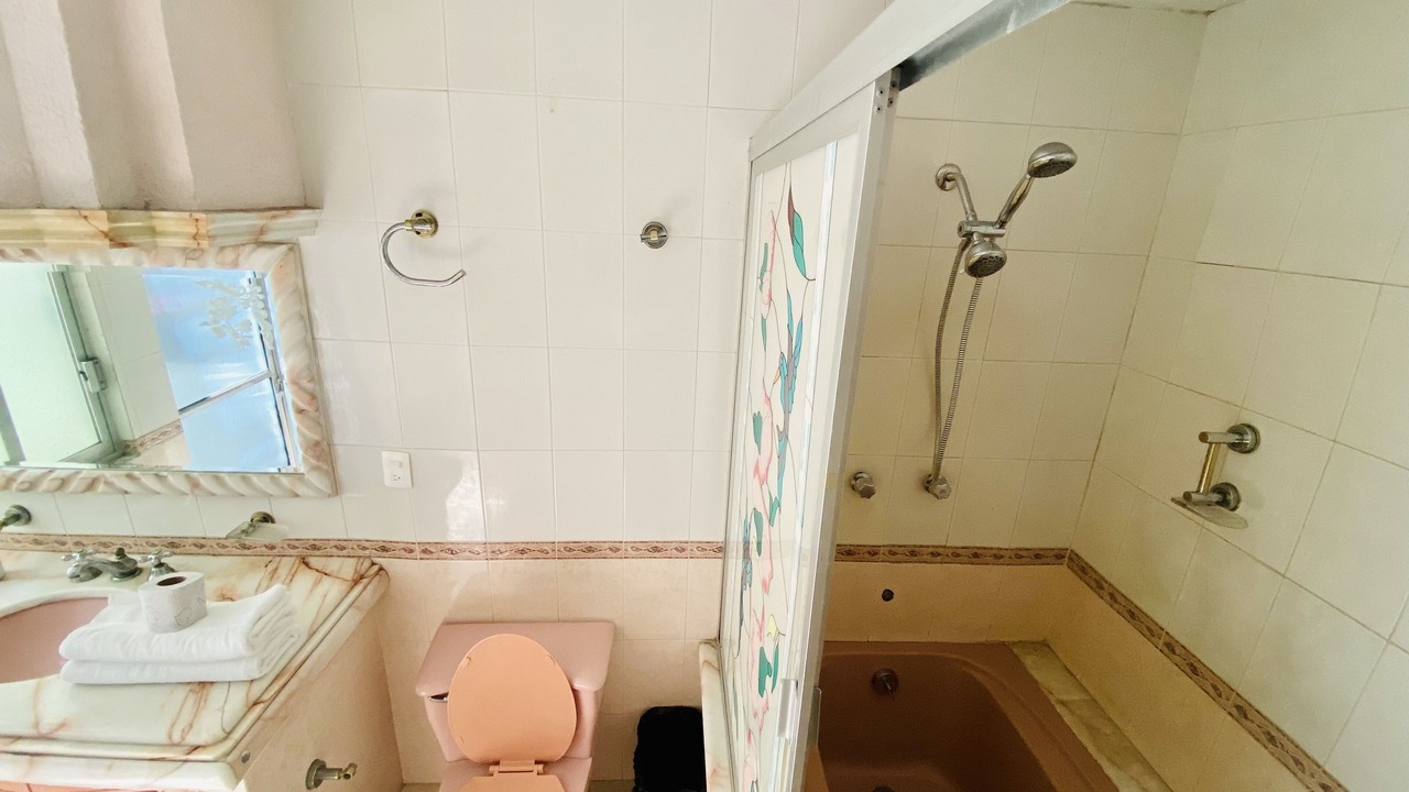 Photo of Bathroom in Ferrocarrilera