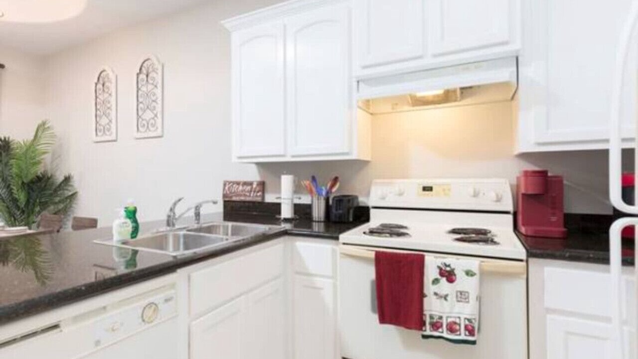 Photo of Kitchen in Edinburg