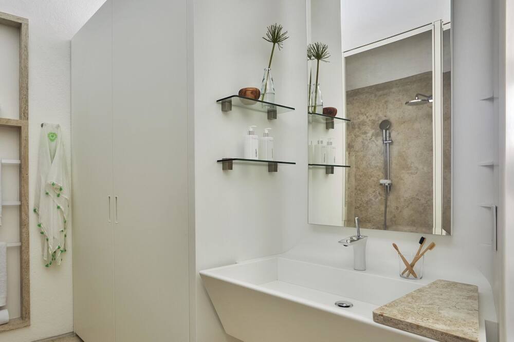 Photo of Bathroom in Zona Hotelera