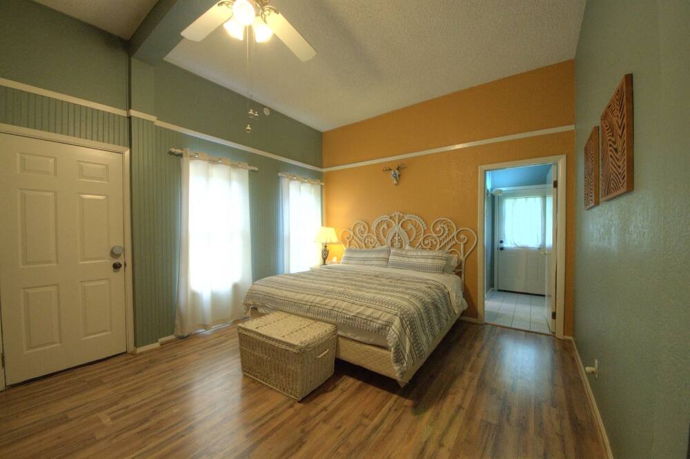 Photo of Bedroom in Harlingen
