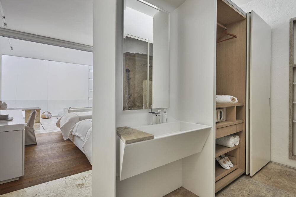 Photo of Bathroom in Zona Hotelera