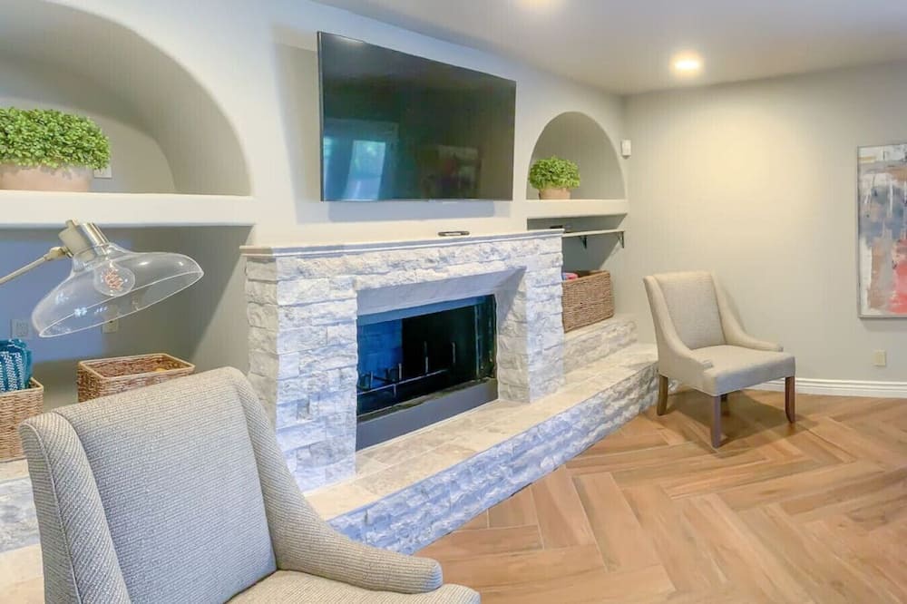 Photo of Bedroom in La Paz At Desert Springs