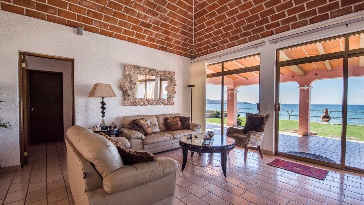 Photo of Livingroom in San Carlos