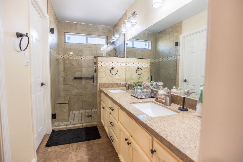 Photo of Bathroom in Yuma