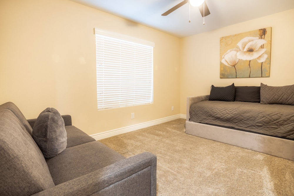 Photo of Livingroom in Yuma