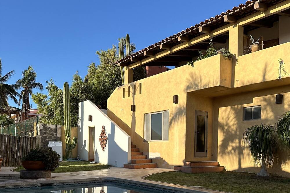 Photo of Outdoor in San Carlos