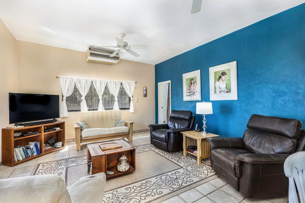 Photo of Livingroom in Buenavista