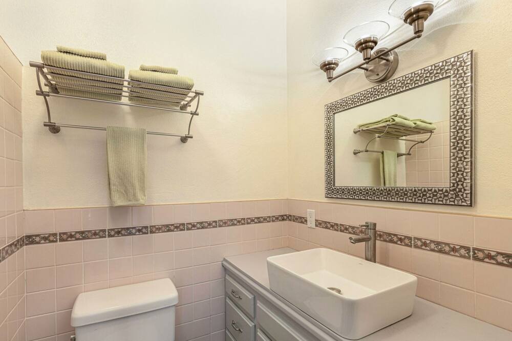 Photo of Bathroom in Buenavista