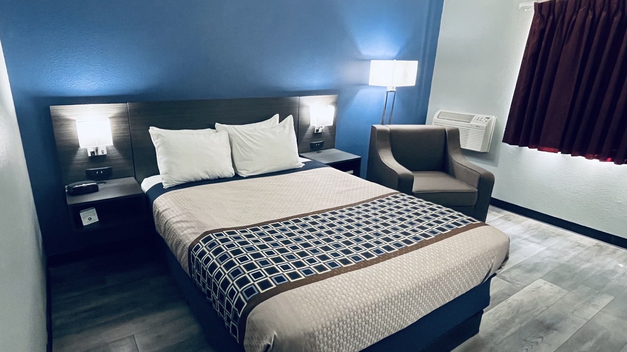 Photo of Bedroom in Gila Bend