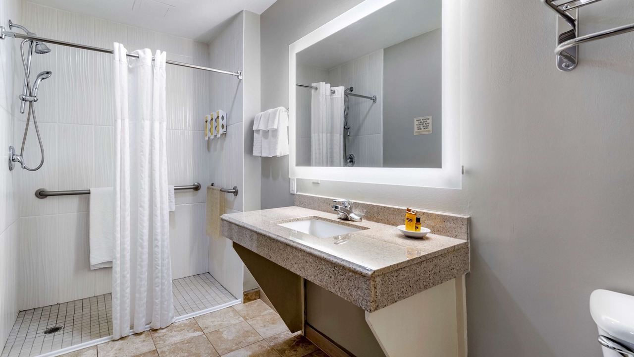 Photo of Bathroom in Edinburg