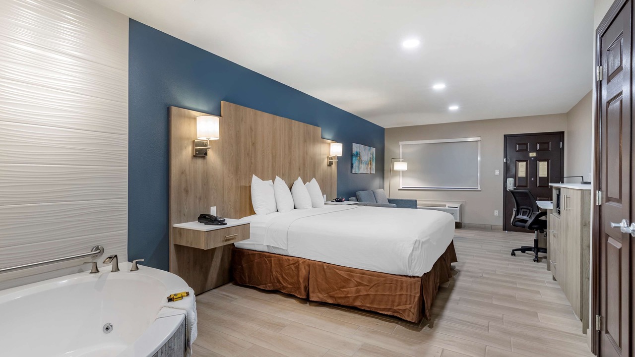 Photo of Bedroom in Edinburg