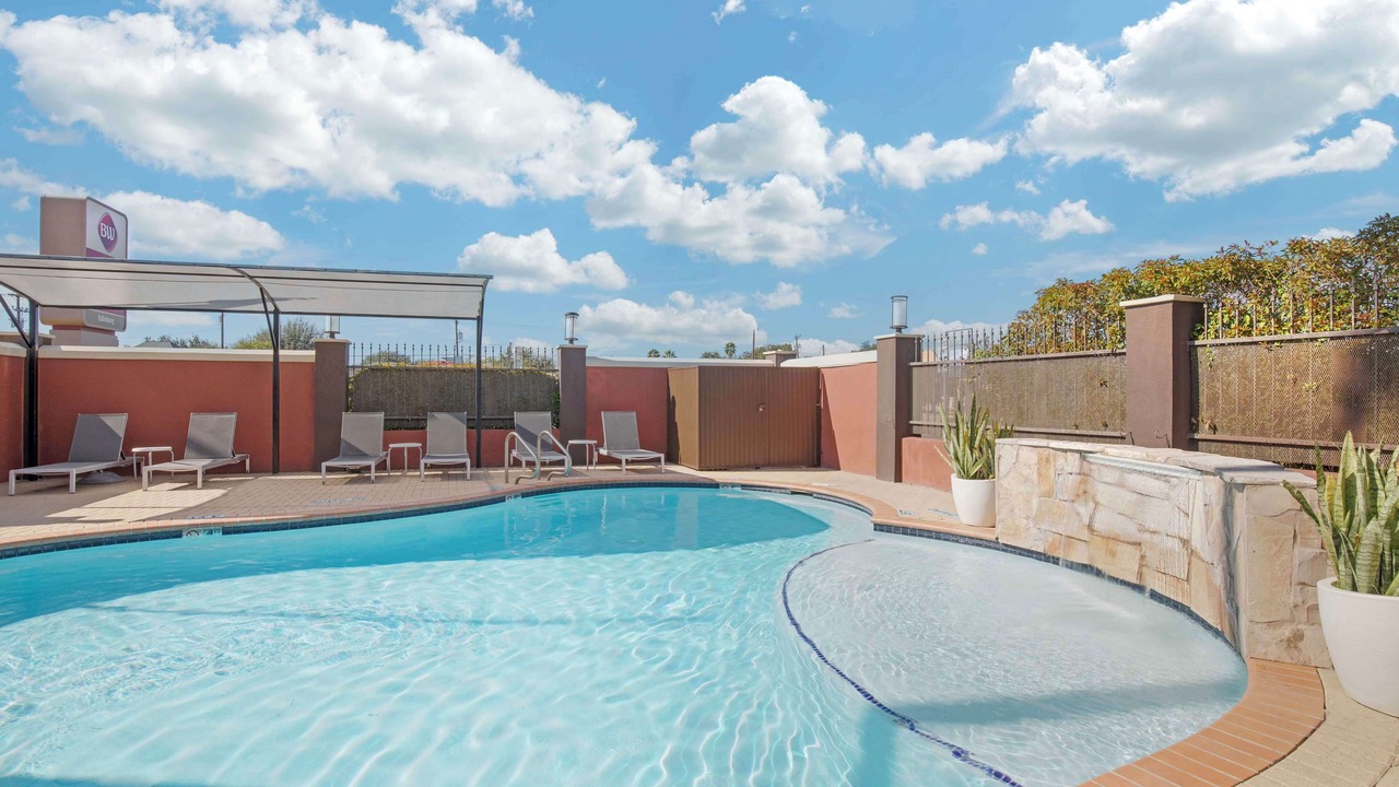 Photo of Outdoor in Edinburg