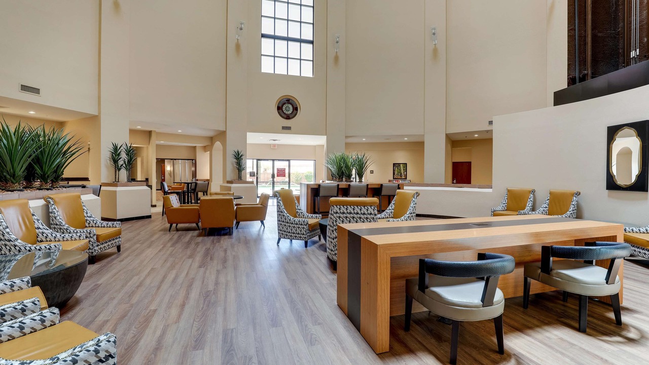 Photo of Livingroom in South Mountain