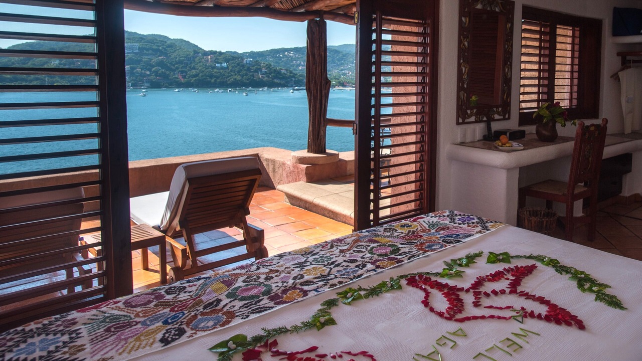 Photo of Bedroom in Zihuatanejo