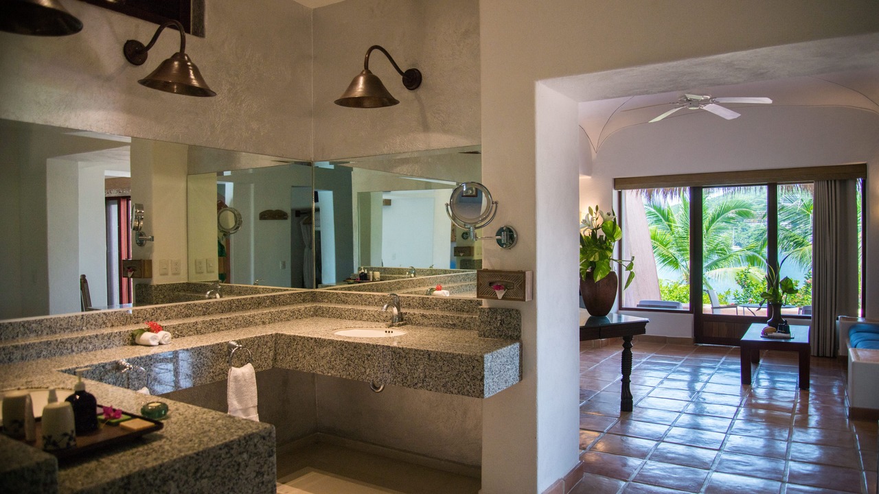 Photo of Bathroom in Zihuatanejo