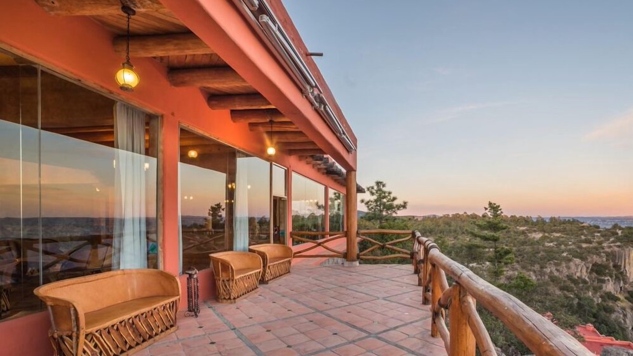 Photo of Patio Balcony in El Divisadero