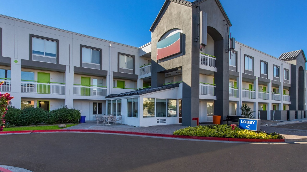 Photo of Outdoor in Paradise Valley Village