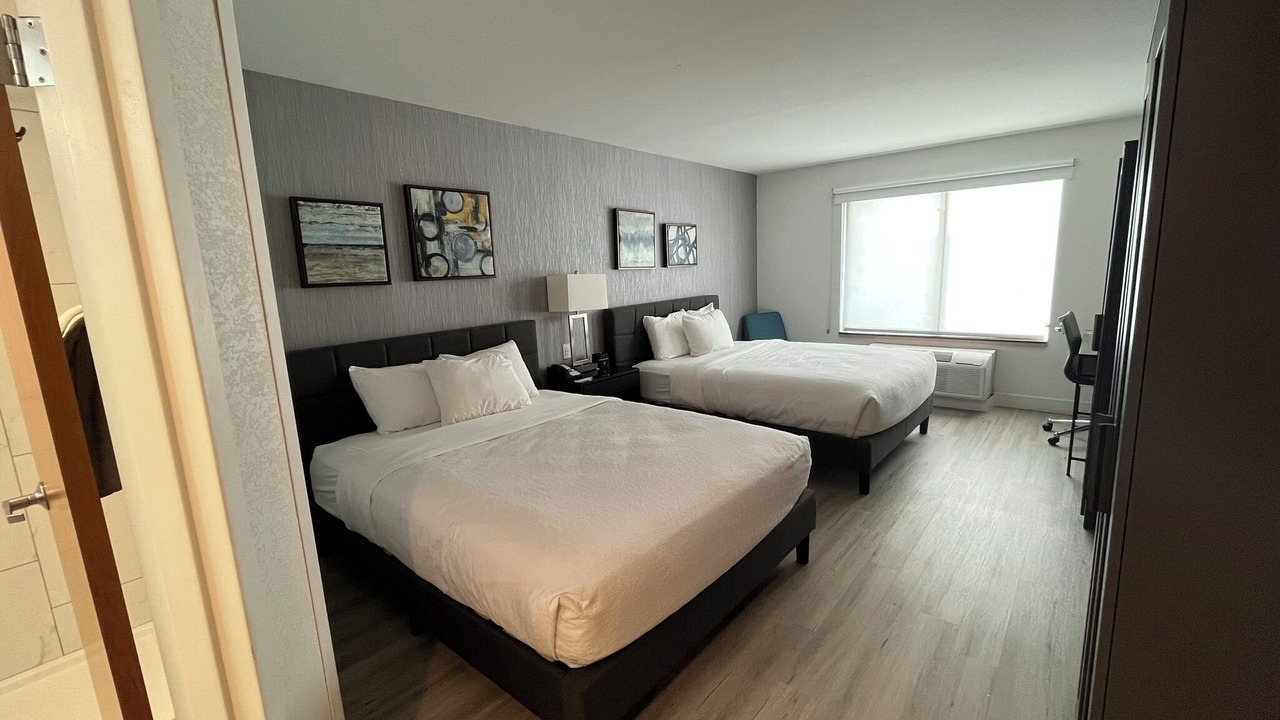 Photo of Bedroom in Paradise Valley Village