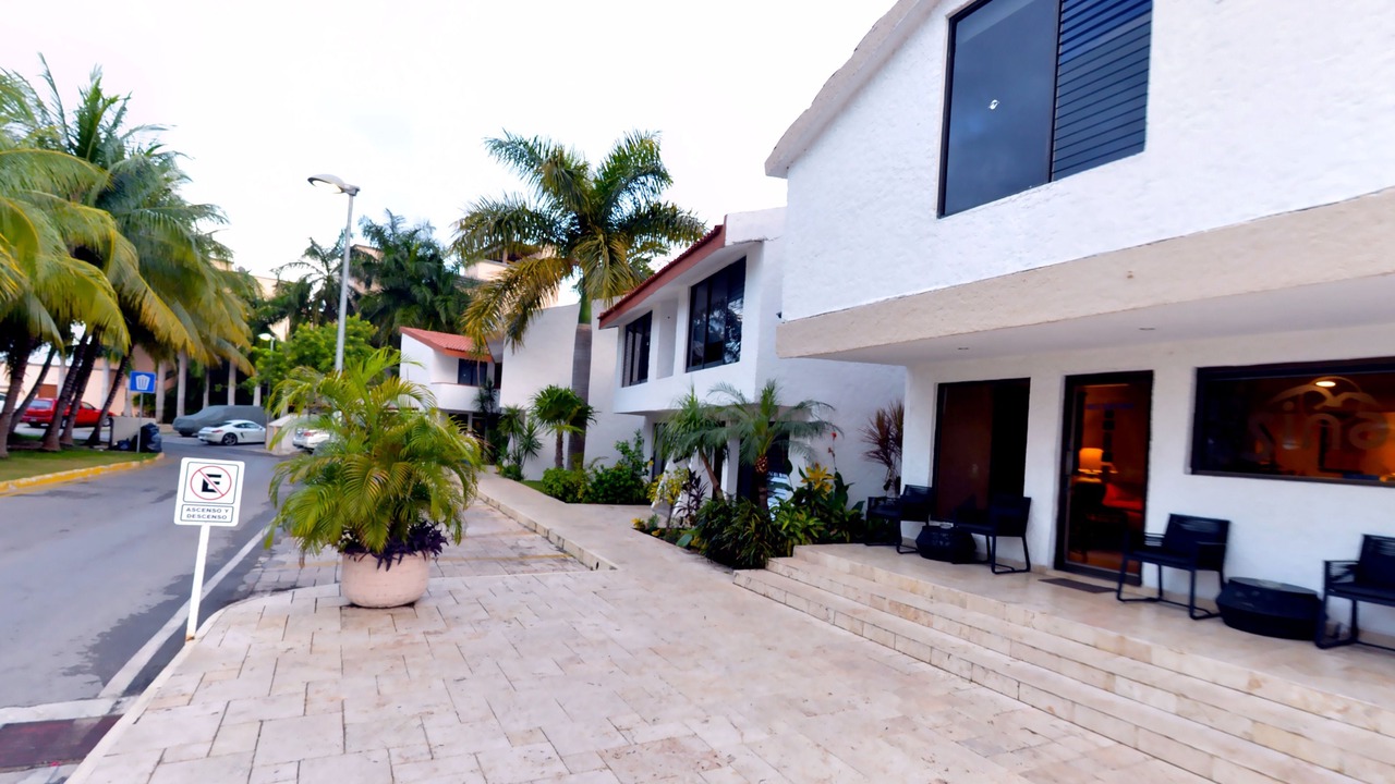 Photo of Others in Punta Cancun
