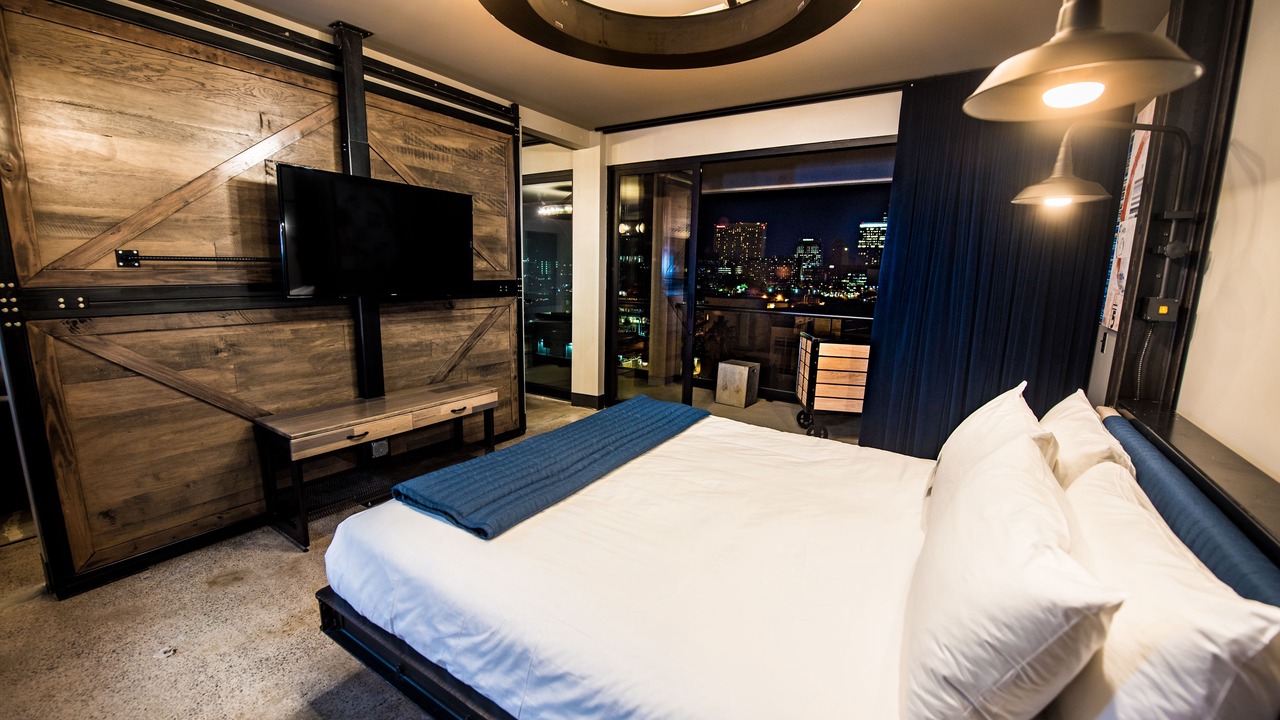 Photo of Bedroom in Evans Churchill