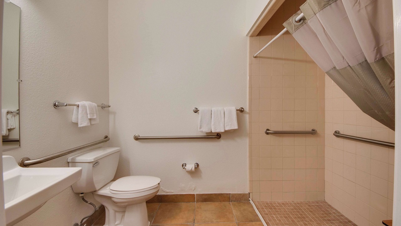 Photo of Bathroom in Brownsville
